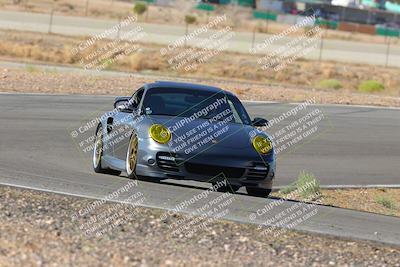 media/Oct-01-2022-Team Topak Racing (Sat) [[f860fb51be]]/2-Inter Low 2/session 1 turn 3/